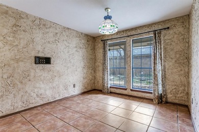 This 3-bedroom, 2.5-bath home with a 2-car garage offers great on Trophy Club of Dallas in Texas - for sale on GolfHomes.com, golf home, golf lot