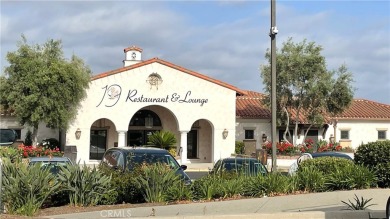 Beautiful *Castilla* model condo is a bright and clean condo on Laguna Woods Village Golf Course in California - for sale on GolfHomes.com, golf home, golf lot