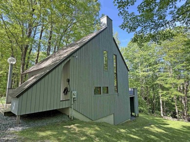 Great Chimney Hill vacation home in Lower B section. Super on Hermitage Club Golf Course in Vermont - for sale on GolfHomes.com, golf home, golf lot