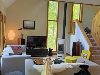 Great Chimney Hill vacation home in Lower B section. Super on Hermitage Club Golf Course in Vermont - for sale on GolfHomes.com, golf home, golf lot