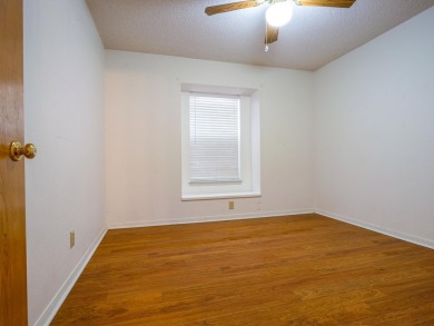 Very well maintained 3-bedroom, 2-bathroom home that is situated on Hidden Falls Golf Club in Texas - for sale on GolfHomes.com, golf home, golf lot