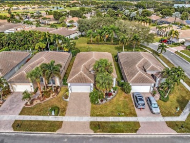 Great home in popular Aberdeen Country Club! 2 bedroom plus on Aberdeen Golf and Country Club in Florida - for sale on GolfHomes.com, golf home, golf lot