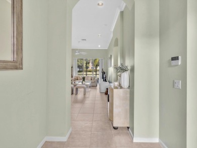 Great home in popular Aberdeen Country Club! 2 bedroom plus on Aberdeen Golf and Country Club in Florida - for sale on GolfHomes.com, golf home, golf lot