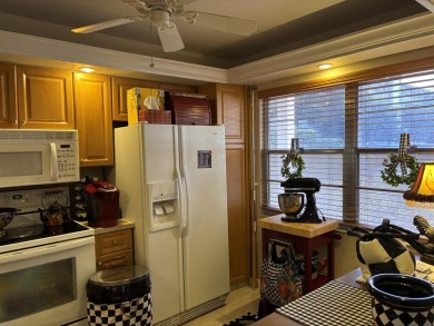 Wow, what a view! This 2-bedroom, 2-bath deluxe ground-floor on Wynmoor Golf Course in Florida - for sale on GolfHomes.com, golf home, golf lot