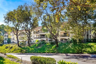 Welcome to this bright and inviting Villa Nueva model nestled in on Leisure Village Par 3 Golf Course in California - for sale on GolfHomes.com, golf home, golf lot