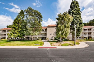 Welcome to this bright and inviting Villa Nueva model nestled in on Leisure Village Par 3 Golf Course in California - for sale on GolfHomes.com, golf home, golf lot