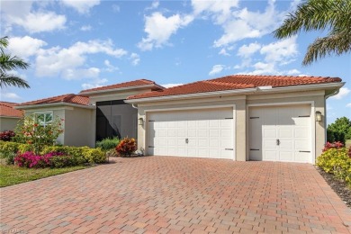 Luxurious Living with Golf Course Views in Royal Palm Golf on Eagle Lakes Golf Club in Florida - for sale on GolfHomes.com, golf home, golf lot