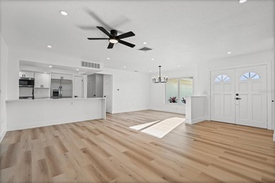 BRAND NEW VINYL PRIVACY FENCE JUST INSTALLED IN BACK YARD! THIS on Village Green Golf Club of Sarasota in Florida - for sale on GolfHomes.com, golf home, golf lot