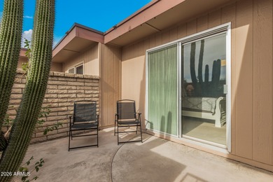 Welcome to this charming Sun City home featuring 2 spacious on PalmBrook Country Club in Arizona - for sale on GolfHomes.com, golf home, golf lot