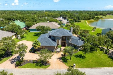 *Fabulous Tropical Oasis!* This gorgeous pool & hot tub with on Rockport Country Club in Texas - for sale on GolfHomes.com, golf home, golf lot