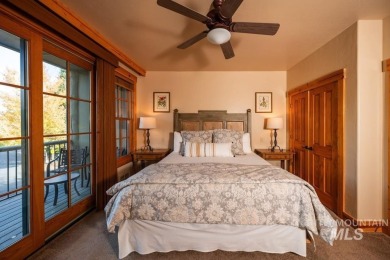 Turnkey McCall Getaway--- Enjoy effortless living in beautiful on McCall Municipal Golf Course in Idaho - for sale on GolfHomes.com, golf home, golf lot