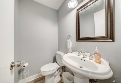 ***STUNNING REMODEL IN COLONY CLUB***
Discover modern elegance on Holiday Golf Club in Florida - for sale on GolfHomes.com, golf home, golf lot