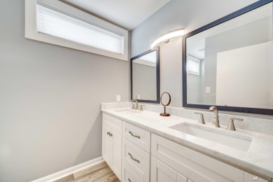 ***STUNNING REMODEL IN COLONY CLUB***
Discover modern elegance on Holiday Golf Club in Florida - for sale on GolfHomes.com, golf home, golf lot