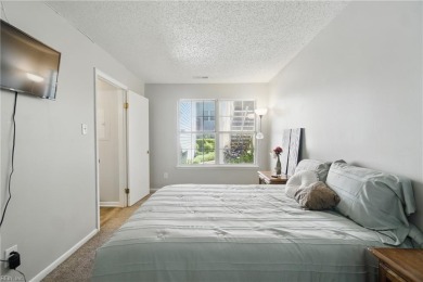 Charming 2bd/2bth condo is located in the sought-after Glenwood on Honey Bee Golf Club in Virginia - for sale on GolfHomes.com, golf home, golf lot