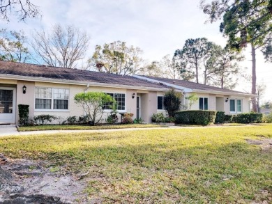 Welcome to your new home. This lovely 2 bedroom, 2 bath Villa on Highland Lakes Executive Golf Course in Florida - for sale on GolfHomes.com, golf home, golf lot