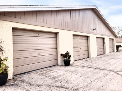 Welcome to your new home. This lovely 2 bedroom, 2 bath Villa on Highland Lakes Executive Golf Course in Florida - for sale on GolfHomes.com, golf home, golf lot