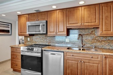 Stunning 3 bedroom, 2.5 bath F model condo in desirable building on Palm-Aire Country Club and Resort - Palms in Florida - for sale on GolfHomes.com, golf home, golf lot