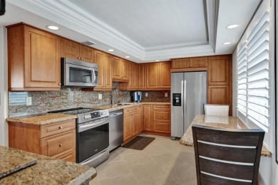 Stunning 3 bedroom, 2.5 bath F model condo in desirable building on Palm-Aire Country Club and Resort - Palms in Florida - for sale on GolfHomes.com, golf home, golf lot