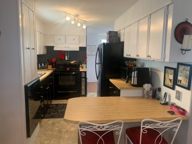Motivated Seller and willing to negotiated !!!! Move-in ready on Spanish Lakes I in Florida - for sale on GolfHomes.com, golf home, golf lot