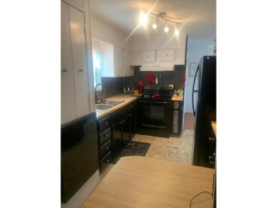 Motivated Seller and willing to negotiated !!!! Move-in ready on Spanish Lakes I in Florida - for sale on GolfHomes.com, golf home, golf lot