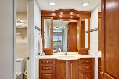Stunning 3 bedroom, 2.5 bath F model condo in desirable building on Palm-Aire Country Club and Resort - Palms in Florida - for sale on GolfHomes.com, golf home, golf lot
