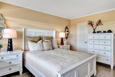 Stunning 3 bedroom, 2.5 bath F model condo in desirable building on Palm-Aire Country Club and Resort - Palms in Florida - for sale on GolfHomes.com, golf home, golf lot
