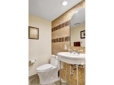 Stunning 3 bedroom, 2.5 bath F model condo in desirable building on Palm-Aire Country Club and Resort - Palms in Florida - for sale on GolfHomes.com, golf home, golf lot