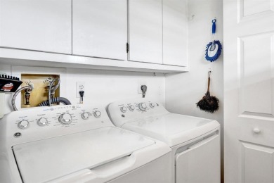 Stunning 3 bedroom, 2.5 bath F model condo in desirable building on Palm-Aire Country Club and Resort - Palms in Florida - for sale on GolfHomes.com, golf home, golf lot