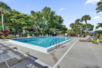 Stunning 3 bedroom, 2.5 bath F model condo in desirable building on Palm-Aire Country Club and Resort - Palms in Florida - for sale on GolfHomes.com, golf home, golf lot