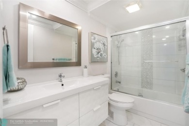 Welcome to your bright and airy 2-bedroom, 2-bathroom condo in on Sunrise Lakes Phase III in Florida - for sale on GolfHomes.com, golf home, golf lot