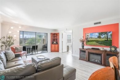 Welcome to your bright and airy 2-bedroom, 2-bathroom condo in on Sunrise Lakes Phase III in Florida - for sale on GolfHomes.com, golf home, golf lot