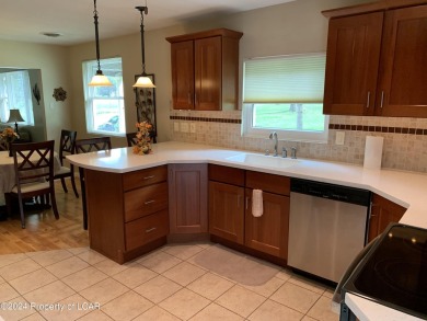 Feel like you're  on vacation in this well maintained  2BR, 1BA on Emanon Country Club in Pennsylvania - for sale on GolfHomes.com, golf home, golf lot