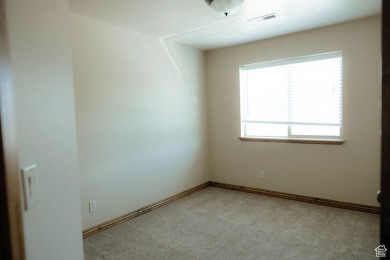 This picturesque town home on Sleepy Ridge Golf Course is just on The Links At Sleepy Ridge in Utah - for sale on GolfHomes.com, golf home, golf lot