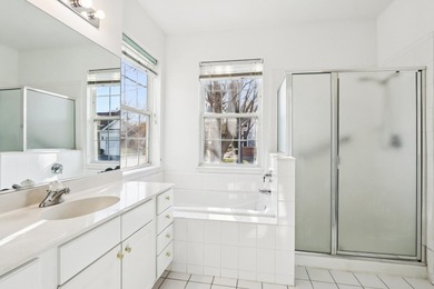 Welcome to 13322 S Bayberry Lane, a comfortable and on The Links at Carillon in Illinois - for sale on GolfHomes.com, golf home, golf lot