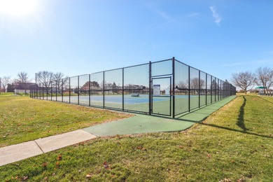 Welcome to 13322 S Bayberry Lane, a comfortable and on The Links at Carillon in Illinois - for sale on GolfHomes.com, golf home, golf lot