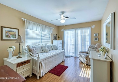 This is a lovely 2-bedroom, 1-bathroom end unit Greenbriar Model on Four Seasons Spa and Country Club in New Jersey - for sale on GolfHomes.com, golf home, golf lot