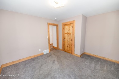 Beautiful year-round cedar home in the desirable Shady Pines on Priest Lake Golf and Tennis Club in Idaho - for sale on GolfHomes.com, golf home, golf lot