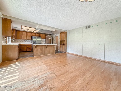 SINGLE-Story Cosmetic Fixer-Upper Pool Home with STUNNING Golf on Sunset Hills Country Club in California - for sale on GolfHomes.com, golf home, golf lot