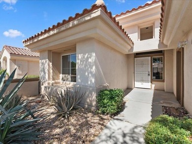 Located in the desirable Sun City Palm Desert Country Club, a on Mountain Vista Golf Course At Sun City Palm Desert in California - for sale on GolfHomes.com, golf home, golf lot