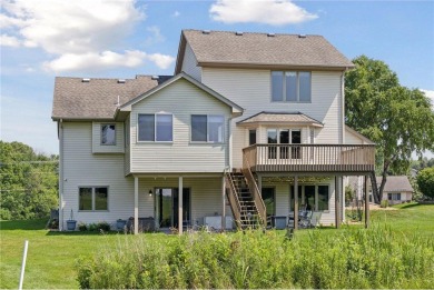 Situated on a cul-de-sac & the scenic Chicago Lakes Golf Course on Chisago Lakes Golf Course in Minnesota - for sale on GolfHomes.com, golf home, golf lot