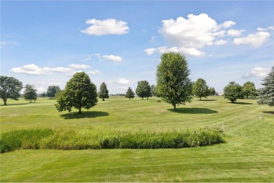 Situated on a cul-de-sac & the scenic Chicago Lakes Golf Course on Chisago Lakes Golf Course in Minnesota - for sale on GolfHomes.com, golf home, golf lot