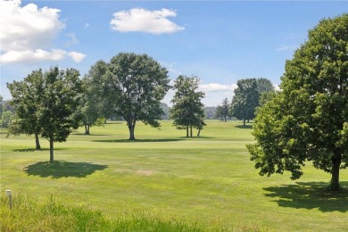 Situated on a cul-de-sac & the scenic Chicago Lakes Golf Course on Chisago Lakes Golf Course in Minnesota - for sale on GolfHomes.com, golf home, golf lot