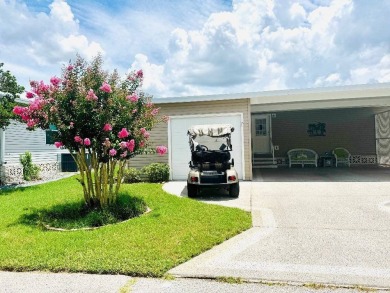 Immaculate Triple-Wide Beauty! Spacious 3 Bed / 2 Bath in on Schalamar Creek Golf and Country Club in Florida - for sale on GolfHomes.com, golf home, golf lot