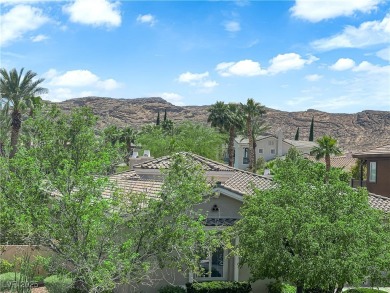 Welcome to 1972 Alcova Ridge Dr, a stunning 4-bed, 3.5-bath, 4 on Red Rock Country Club in Nevada - for sale on GolfHomes.com, golf home, golf lot