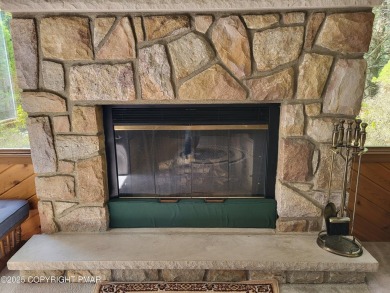 Welcome to your dream retreat! This charming 3-bedroom on Split Rock Resort and Country Club in Pennsylvania - for sale on GolfHomes.com, golf home, golf lot