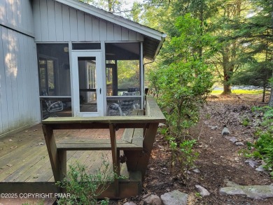 Welcome to your dream retreat! This charming 3-bedroom on Split Rock Resort and Country Club in Pennsylvania - for sale on GolfHomes.com, golf home, golf lot
