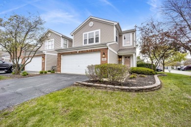 This beautifully updated 3-bedroom end-unit townhome in on Broken Arrow Golf Club in Illinois - for sale on GolfHomes.com, golf home, golf lot