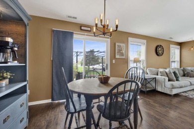 This beautifully updated 3-bedroom end-unit townhome in on Broken Arrow Golf Club in Illinois - for sale on GolfHomes.com, golf home, golf lot