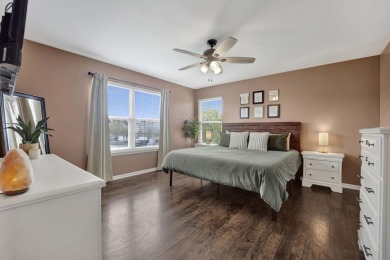 This beautifully updated 3-bedroom end-unit townhome in on Broken Arrow Golf Club in Illinois - for sale on GolfHomes.com, golf home, golf lot