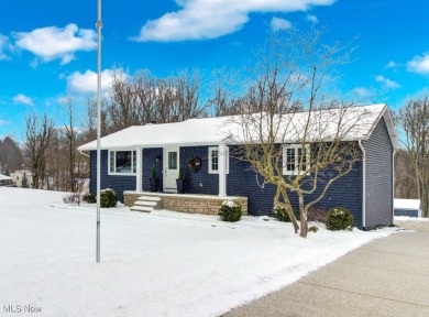 Welcome to this beautifully remodeled 3 bedroom home in the on Lake Mohawk Golf Club in Ohio - for sale on GolfHomes.com, golf home, golf lot